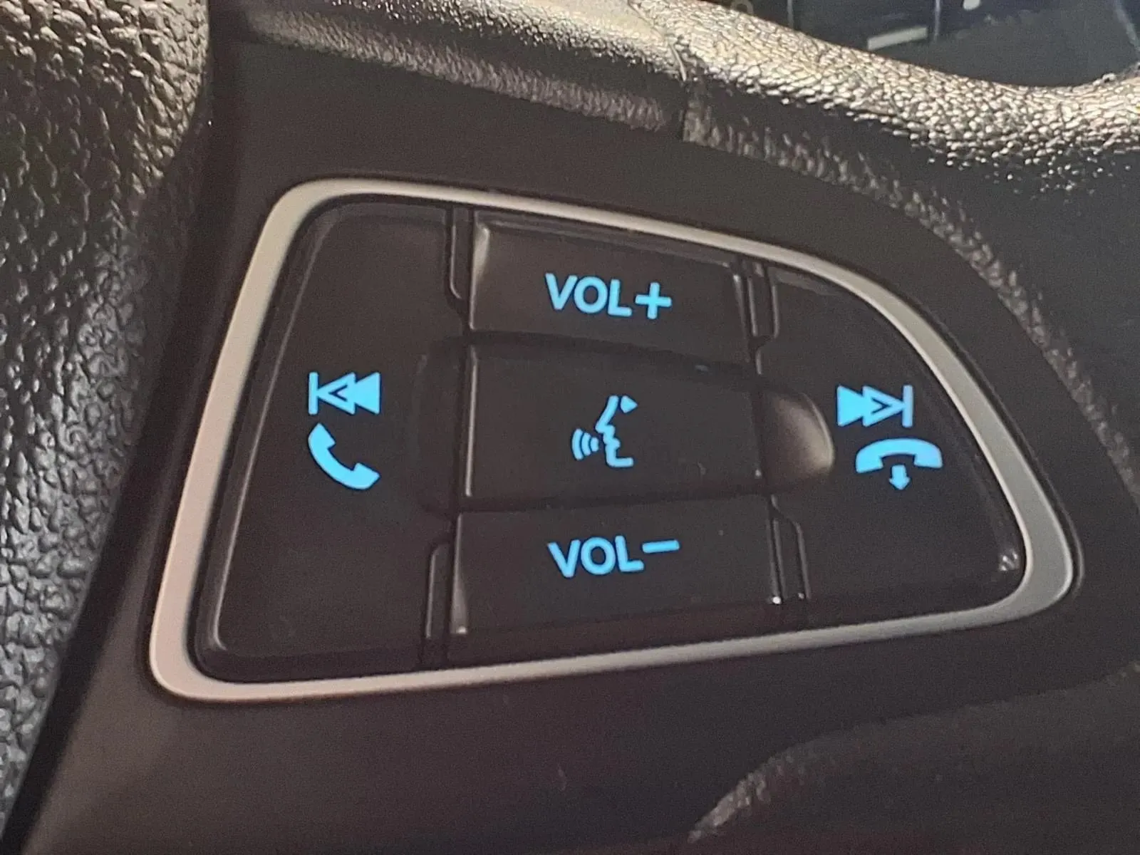 Ford Escape photo 26