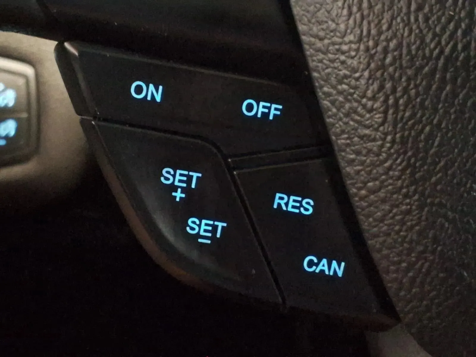 Ford Escape photo 28