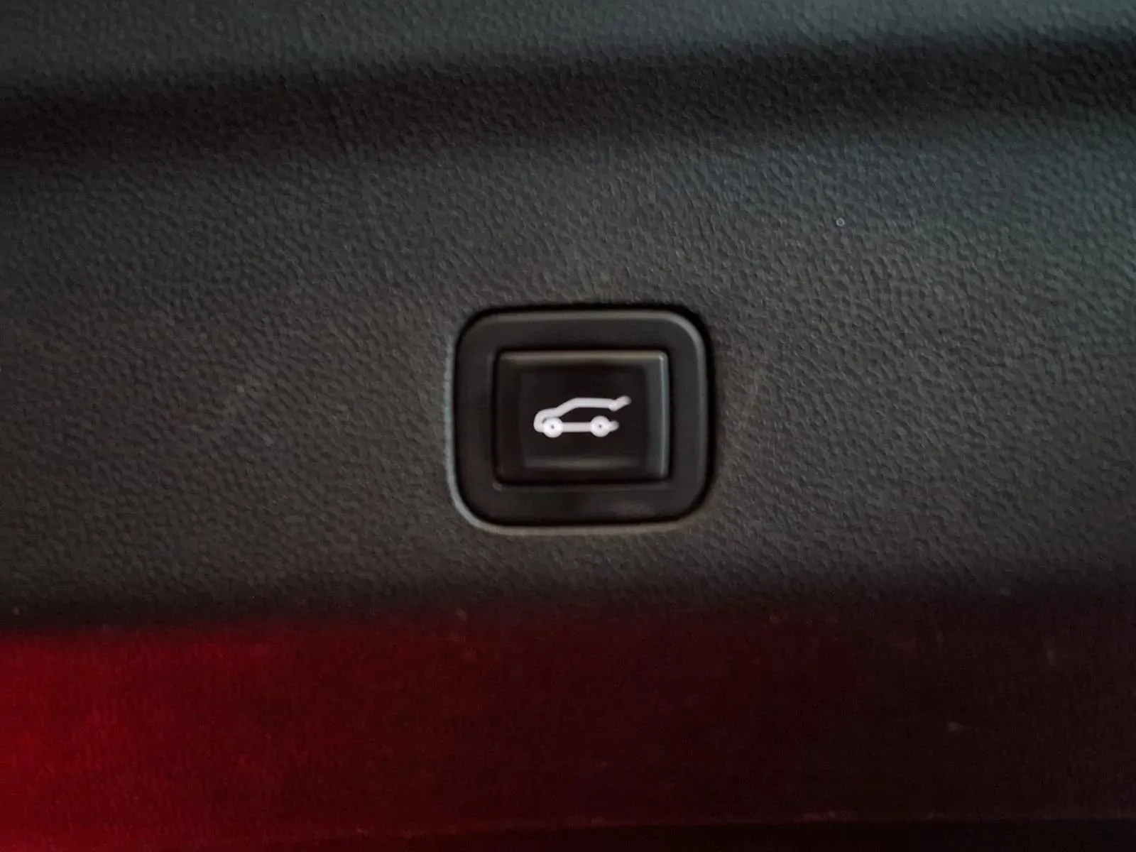 Cadillac Escalade ESV photo 8