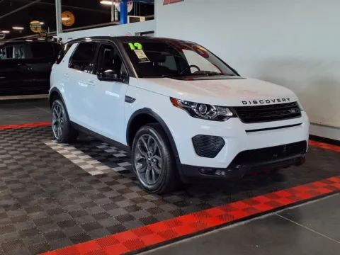 Photos of 2019 Land Rover Discovery Sport for sale in Gretna, NE at Gretna Auto Outlet