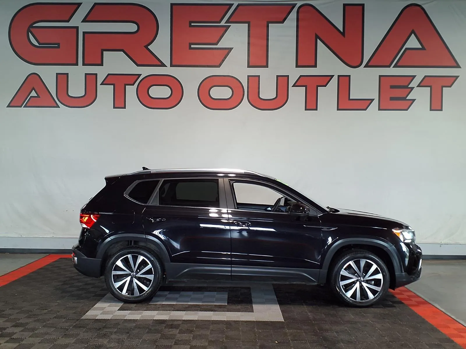 Black 2022 Volkswagen Taos SE 4Motion for sale in Gretna, NE