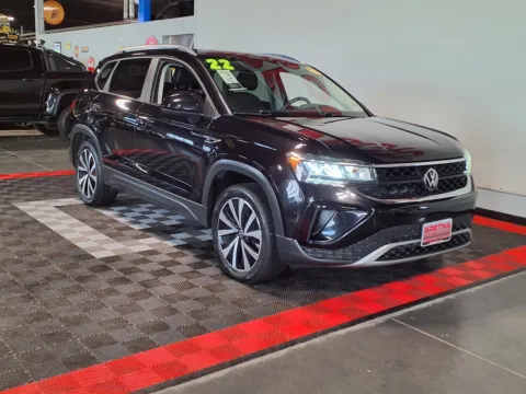 Photos of 2022 Volkswagen Taos SE 4Motion for sale in Gretna, NE at Gretna Auto Outlet