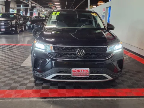 Another view of 2022 Volkswagen Taos SE 4Motion for sale in Gretna, NE at Gretna Auto Outlet