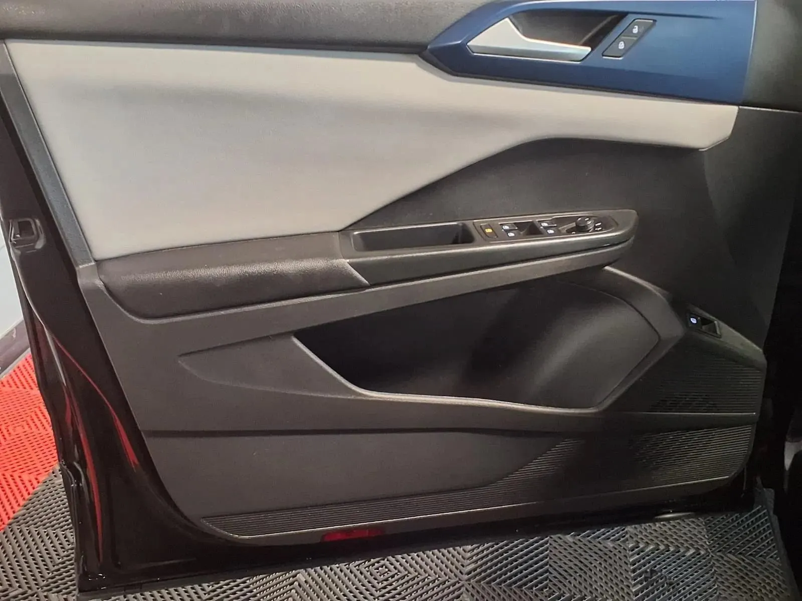 Volkswagen Taos photo 16