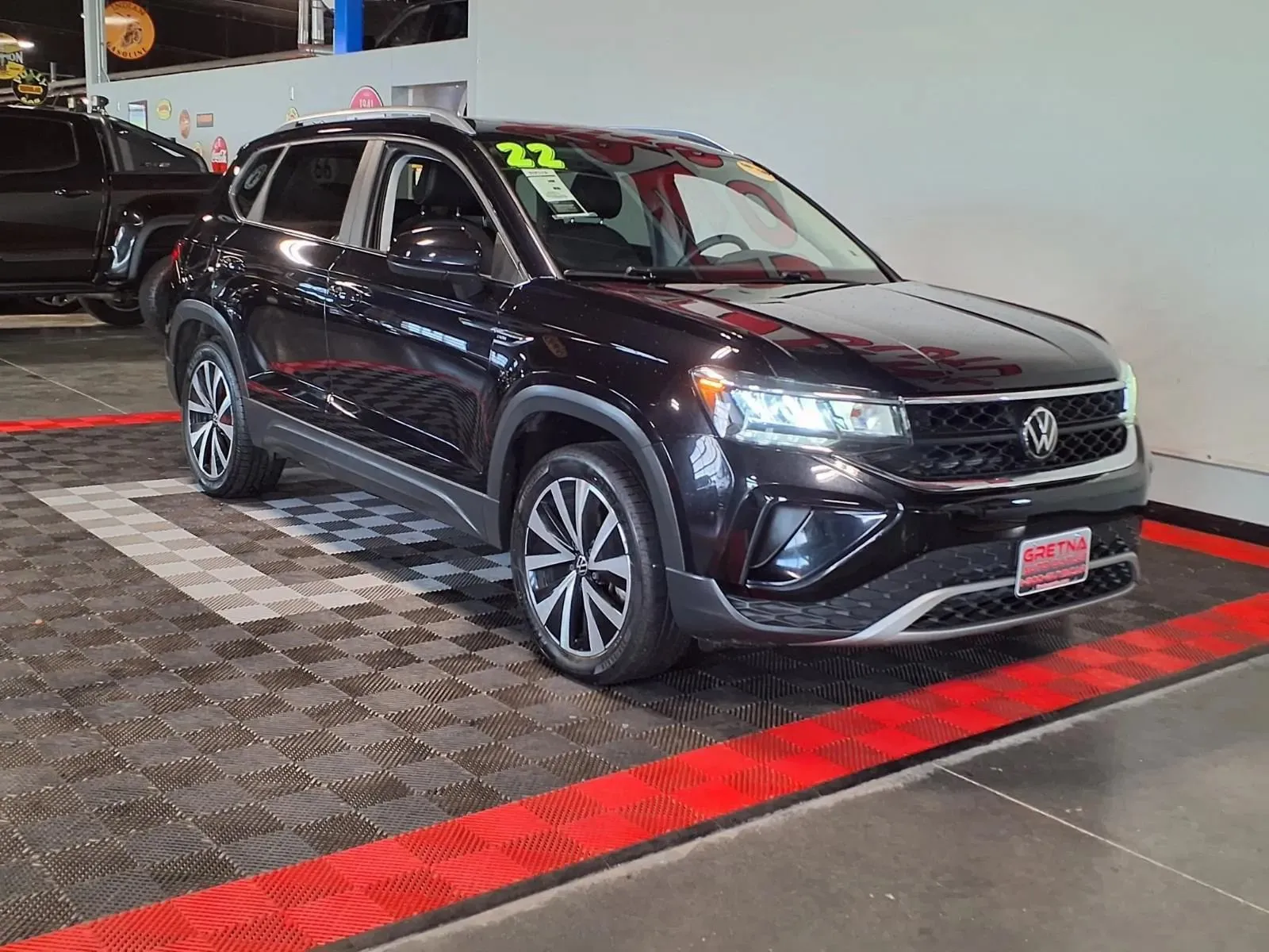Volkswagen Taos photo 2