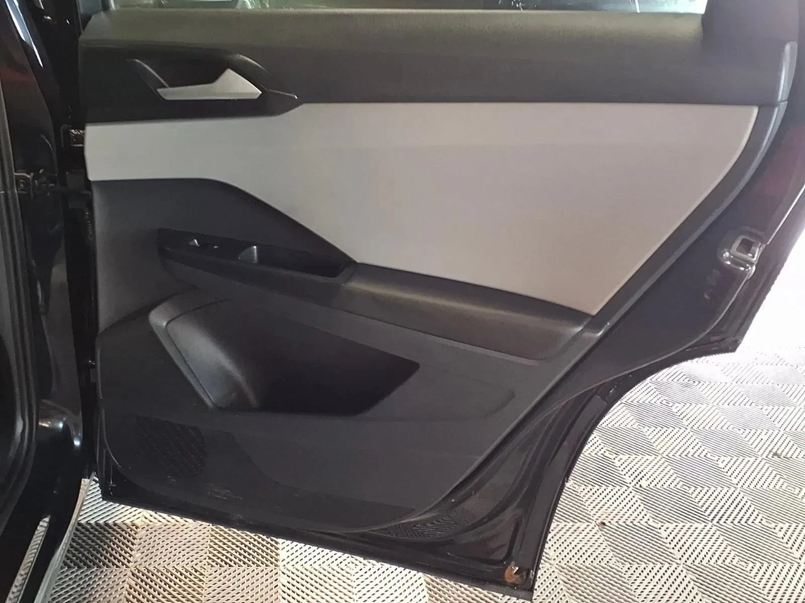 Volkswagen Taos photo 9