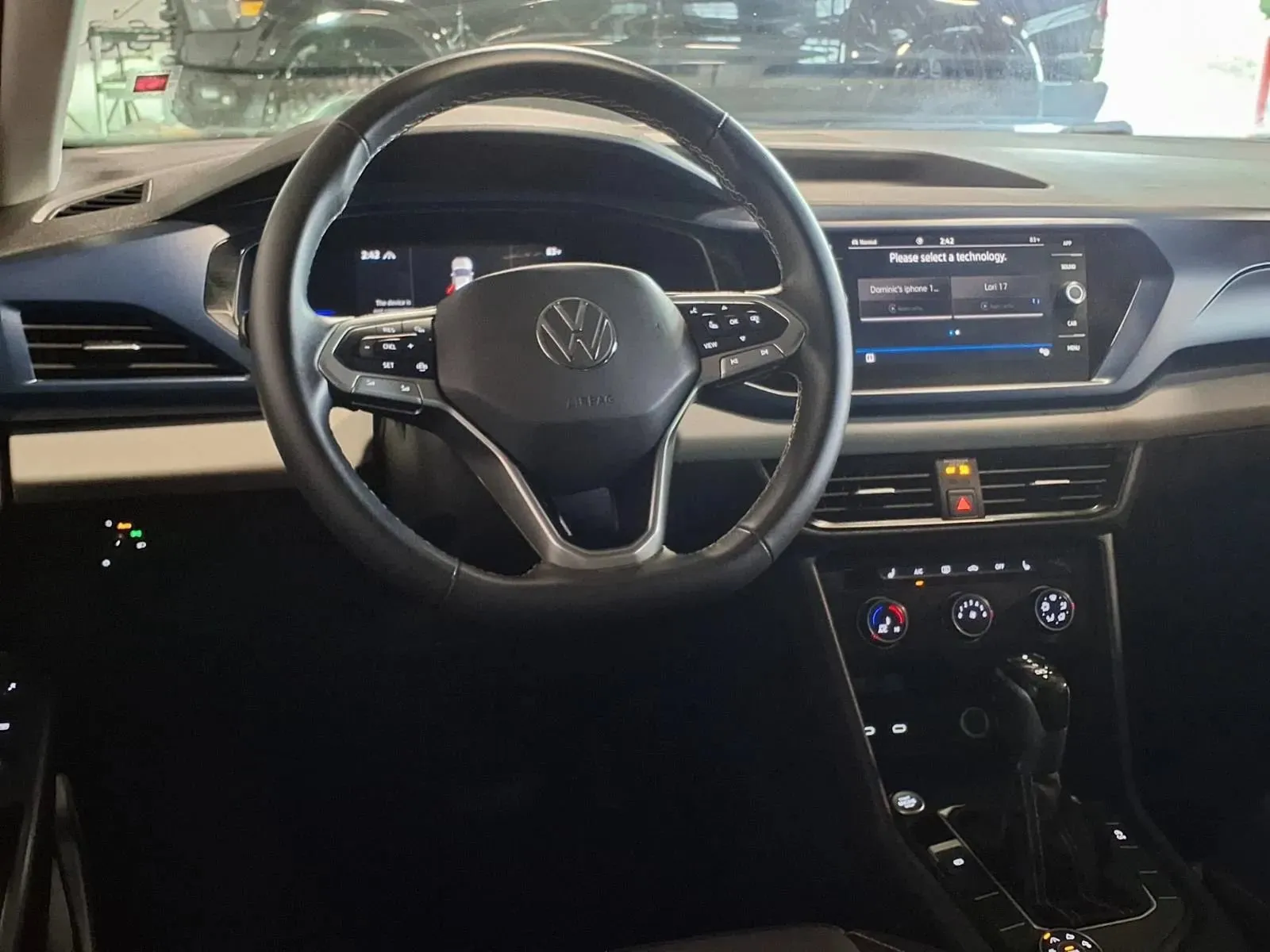Volkswagen Taos photo 15