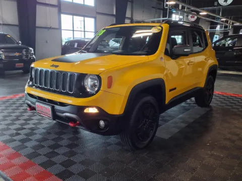 More photos of 2018 Jeep Renegade Trailhawk at Gretna Auto Outlet, NE