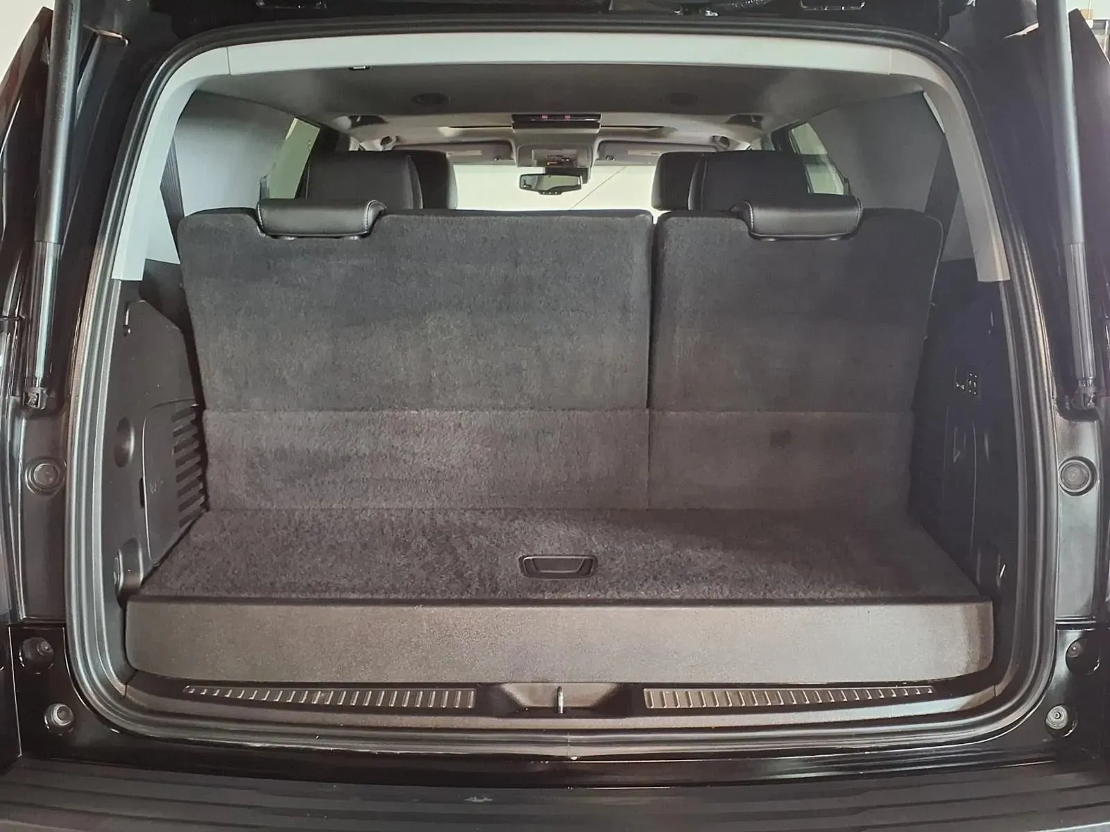 GMC Yukon photo 7
