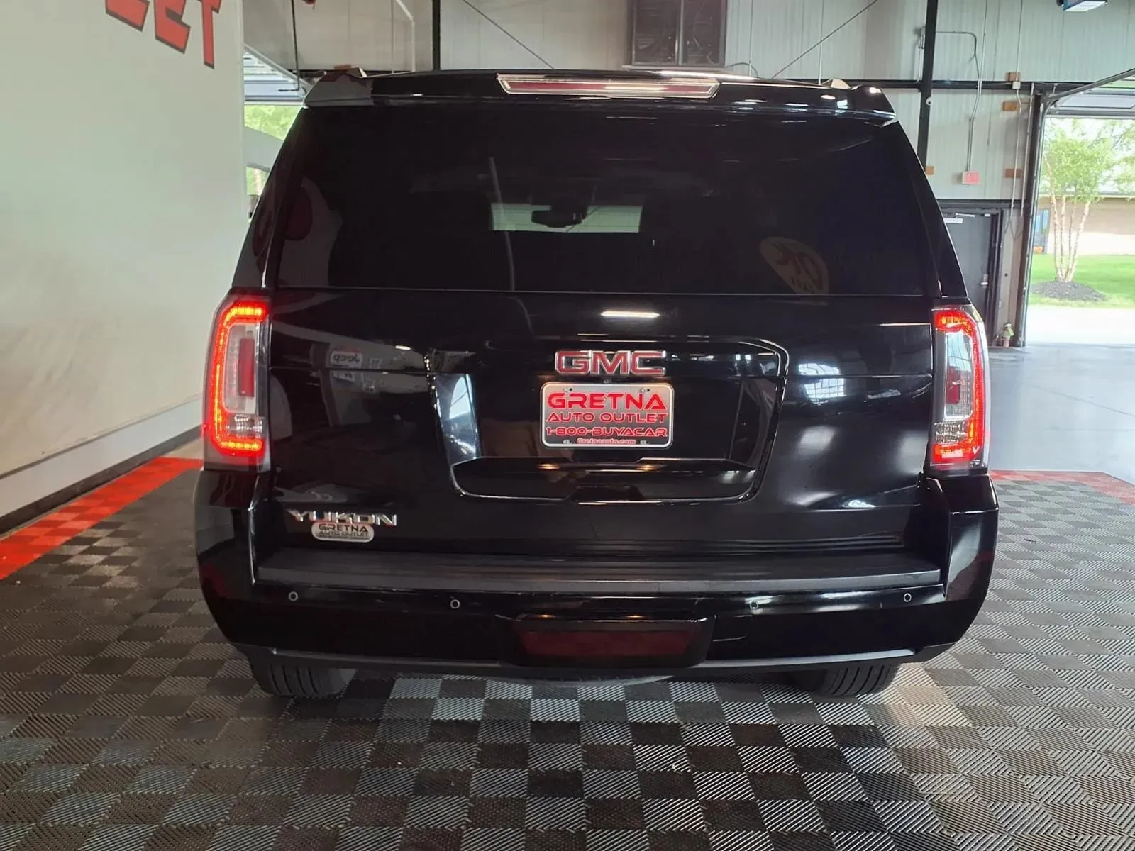 GMC Yukon photo 6
