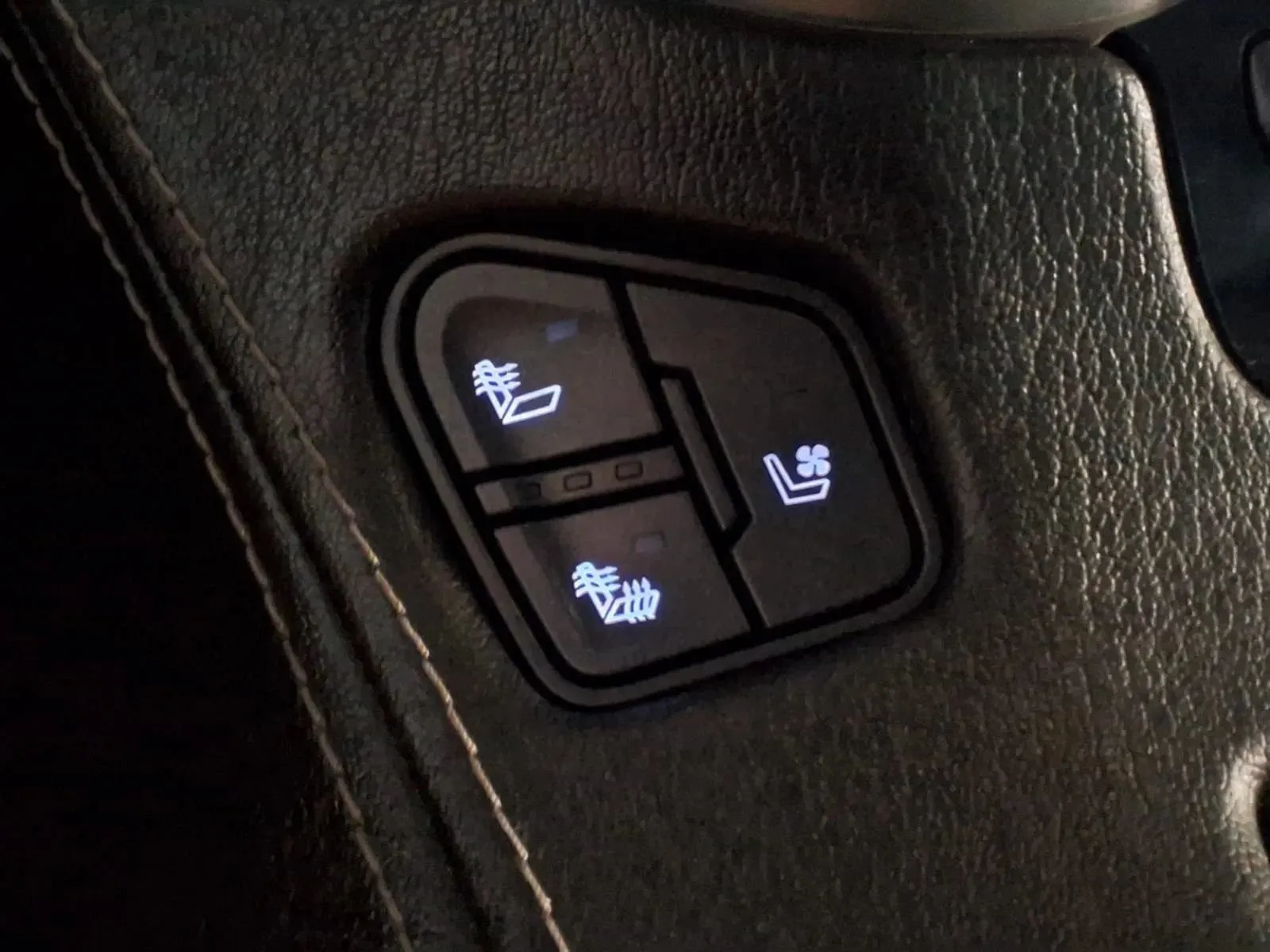 GMC Yukon photo 21