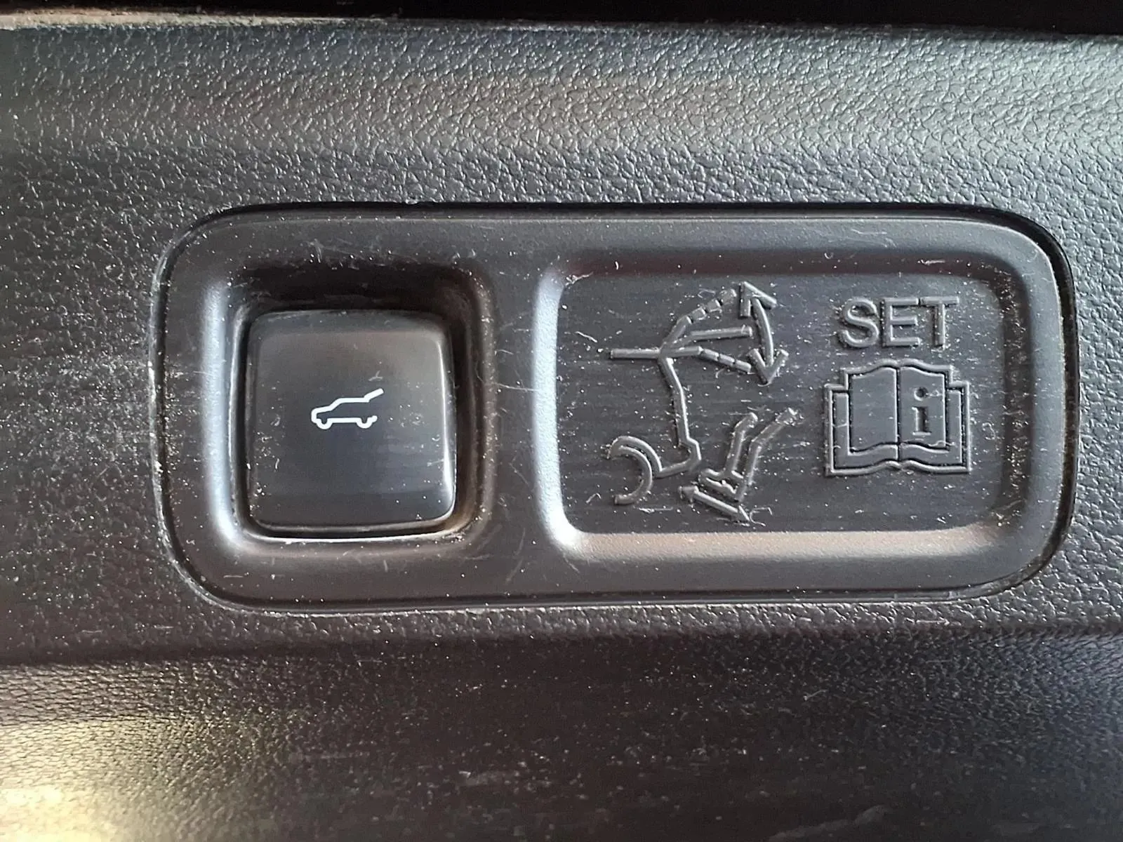 Ford Expedition MAX photo 8