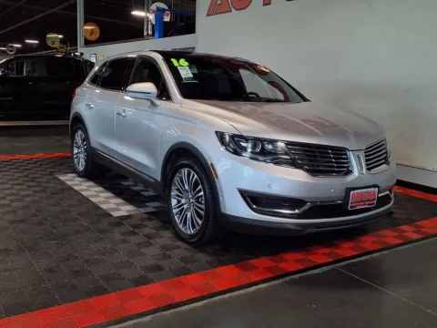 Photos of 2016 Lincoln MKX Reserve for sale in Gretna, NE at Gretna Auto Outlet