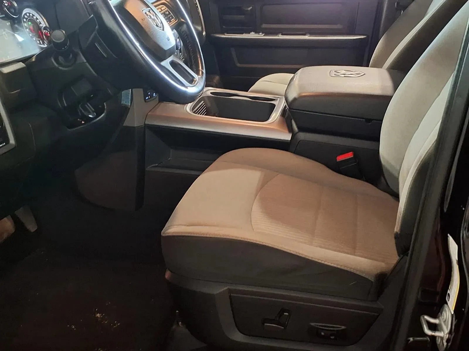 Ram 1500 photo 15
