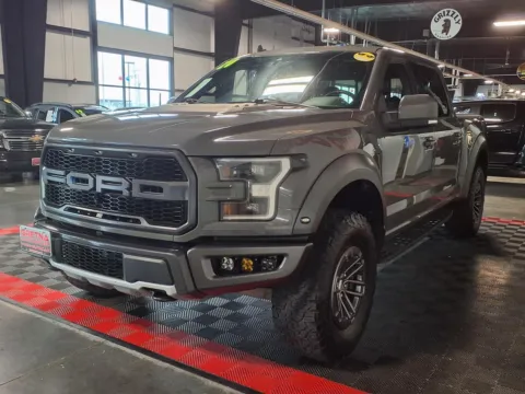 More photos of 2020 Ford F-150 Raptor at Gretna Auto Outlet, NE