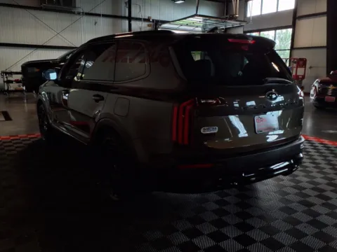 More photos of 2021 Kia Telluride SX at Gretna Auto Outlet, NE