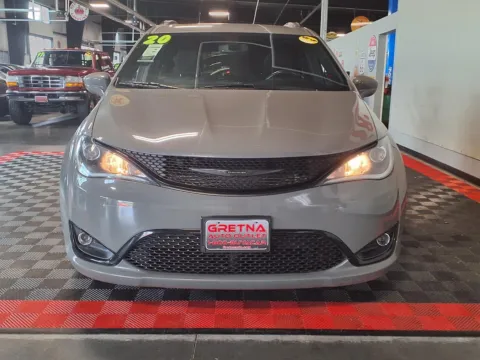 Another view of 2020 Chrysler Pacifica Touring for sale in Gretna, NE at Gretna Auto Outlet