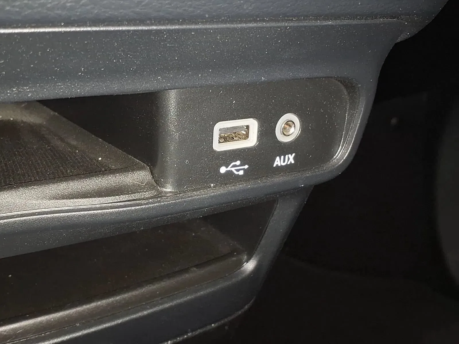 Chrysler Pacifica photo 20