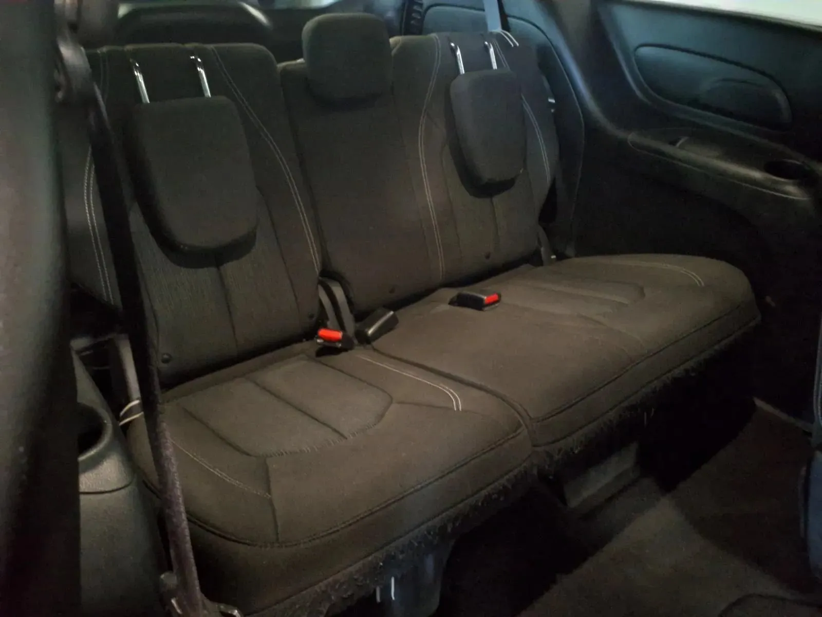Chrysler Pacifica photo 10