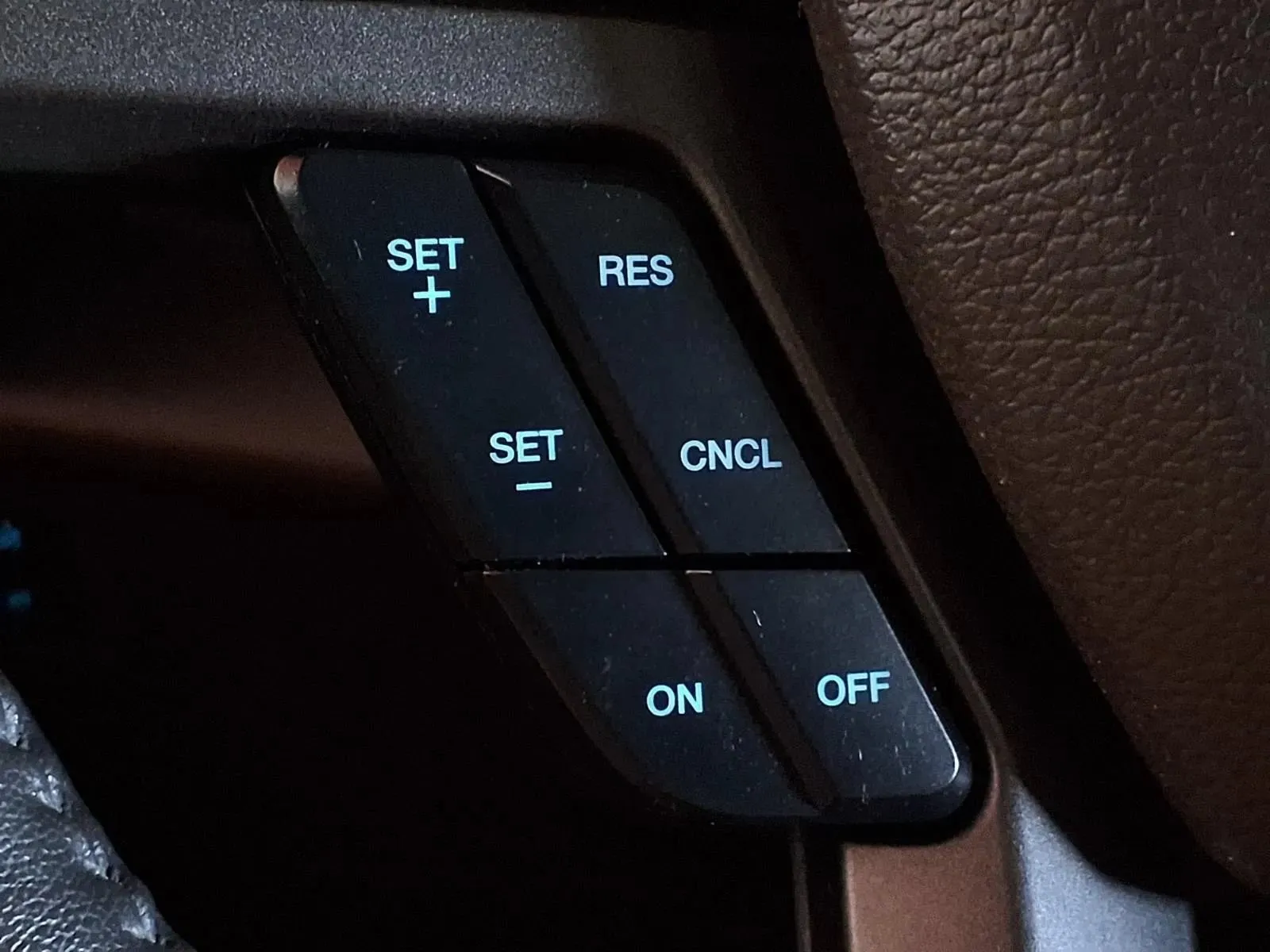 Ford Expedition MAX photo 33