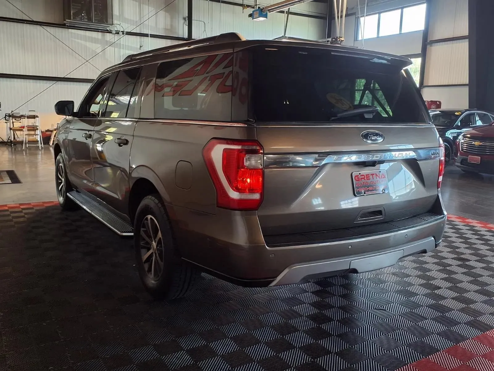 Ford Expedition MAX photo 5