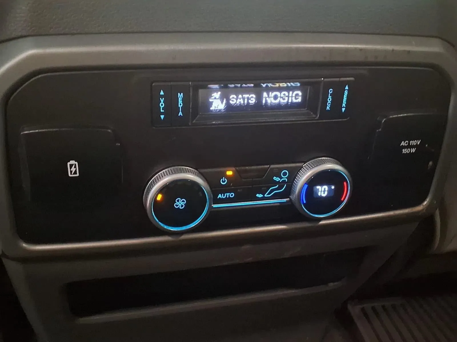 Ford Expedition MAX photo 16