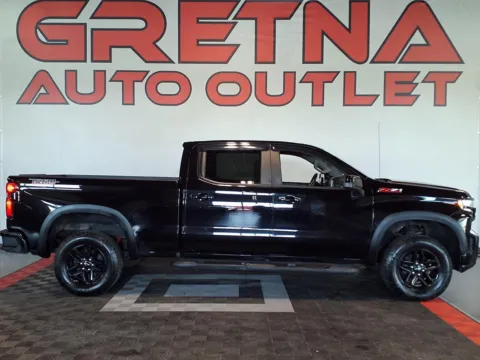 Black 2020 Chevrolet Silverado 1500 LT Trail Boss for sale in Gretna, NE