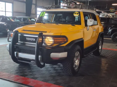 More photos of 2007 Toyota FJ Cruiser at Gretna Auto Outlet, NE