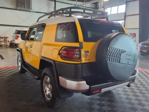 More photos of 2007 Toyota FJ Cruiser at Gretna Auto Outlet, NE
