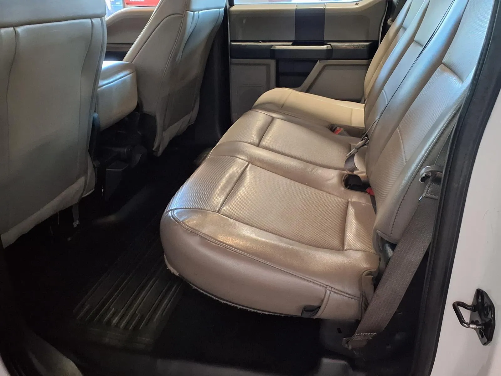 Ford F-150 photo 12