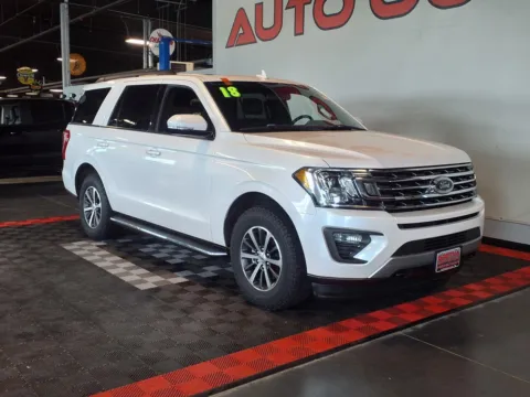 Photos of 2018 Ford Expedition XLT for sale in Gretna, NE at Gretna Auto Outlet