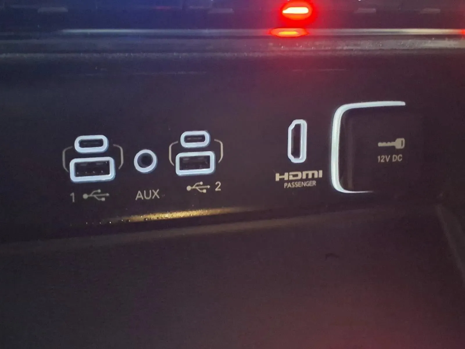 Jeep Grand Cherokee L photo 24