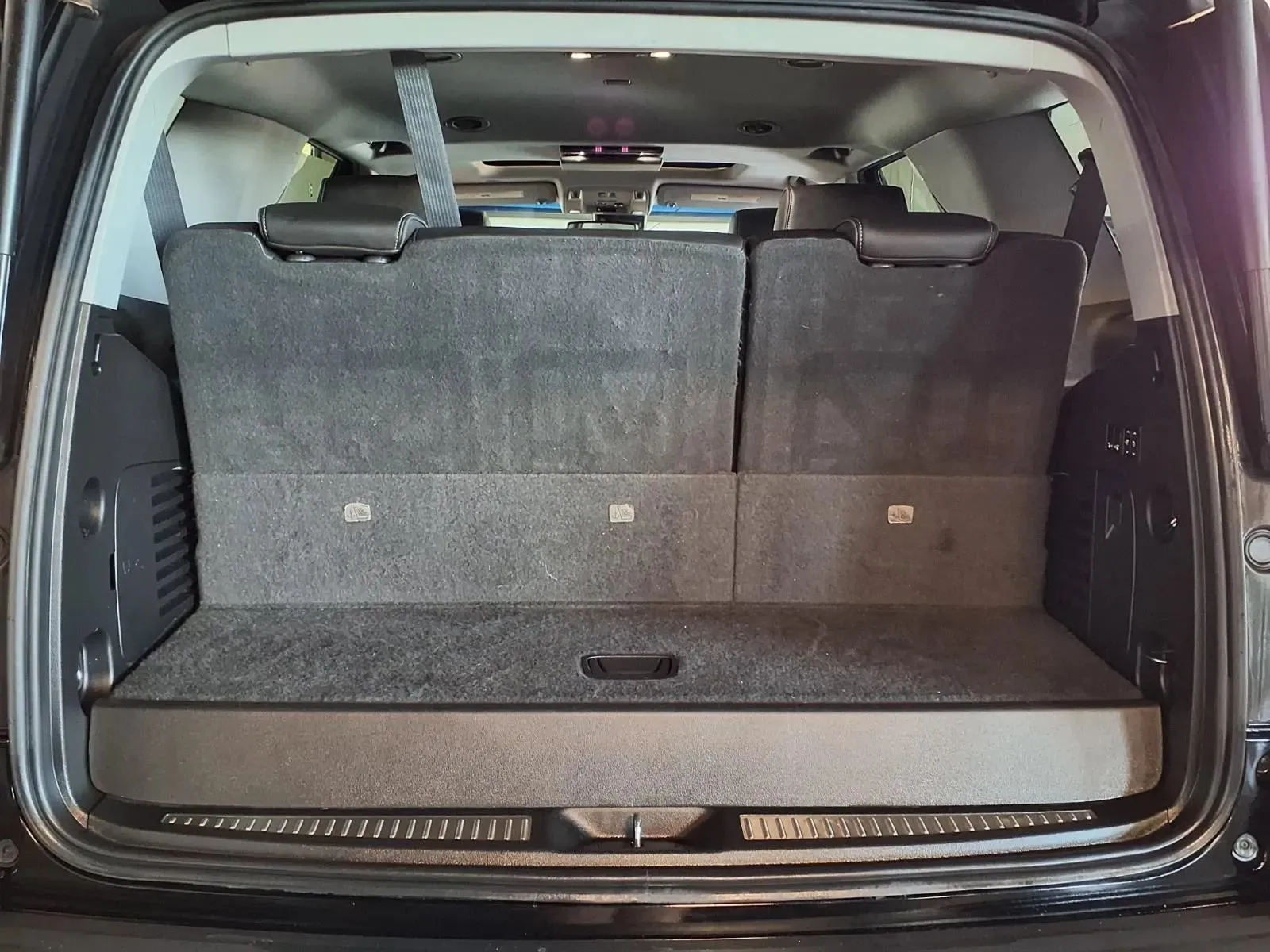 GMC Yukon photo 7