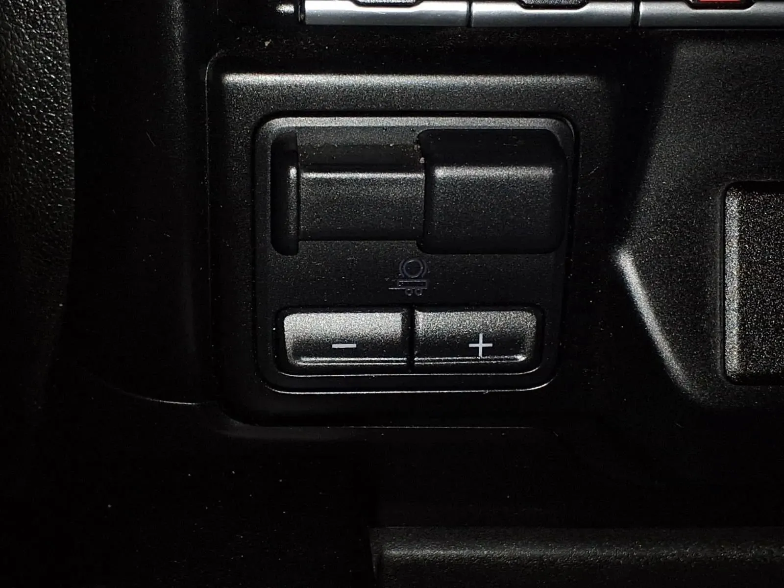 Chevrolet Silverado photo 22