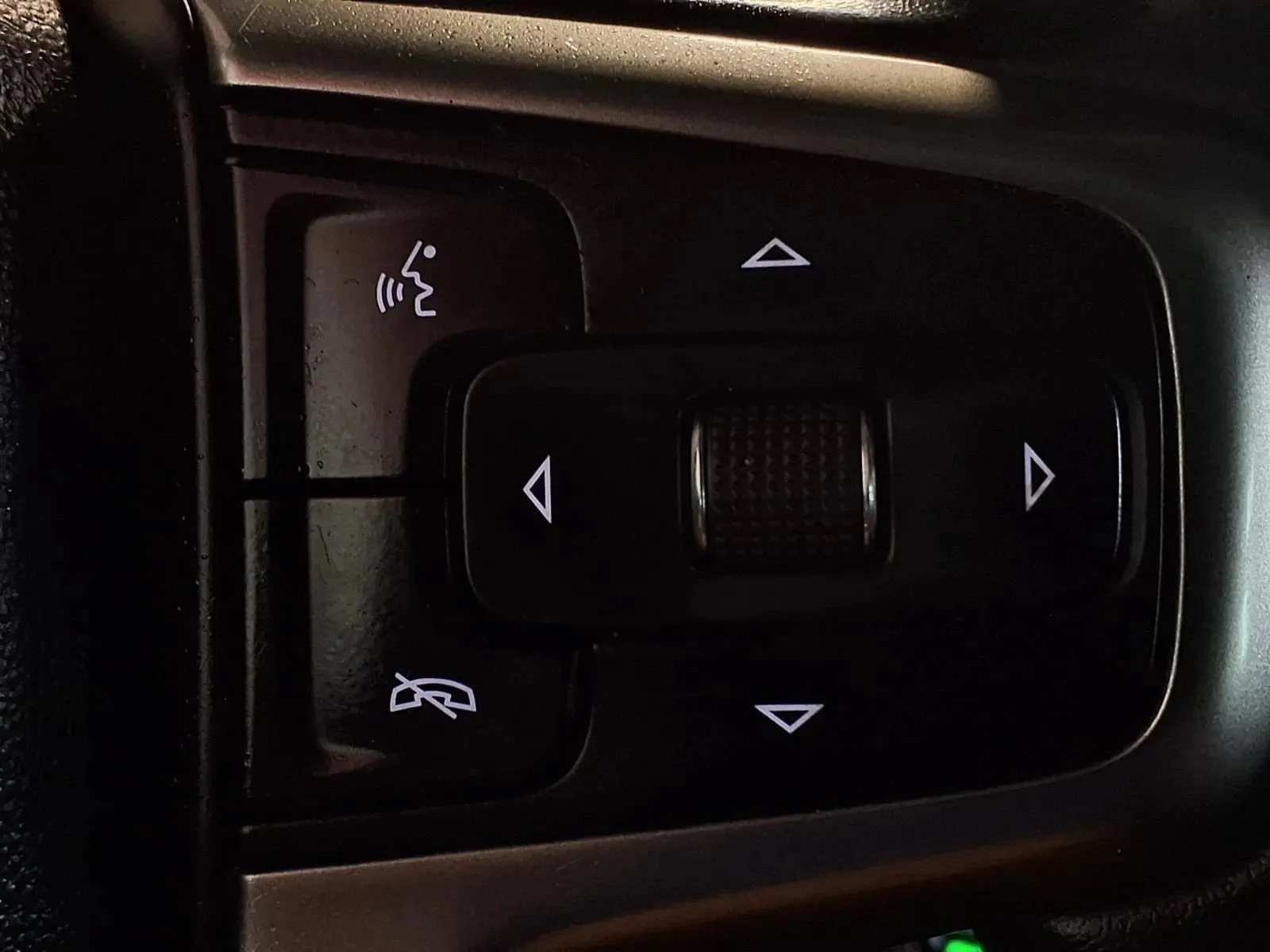Chevrolet Silverado photo 25