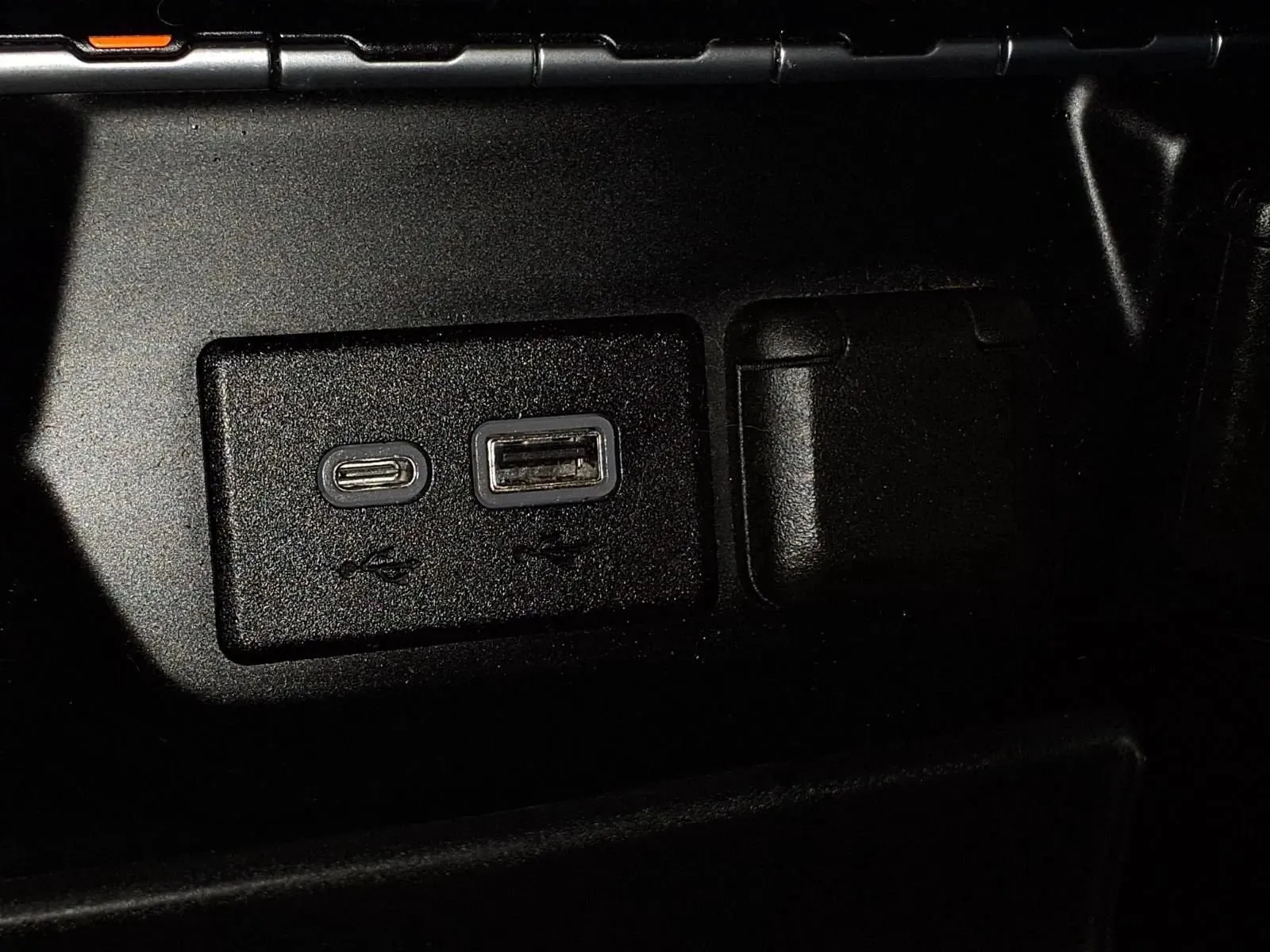 Chevrolet Silverado photo 21