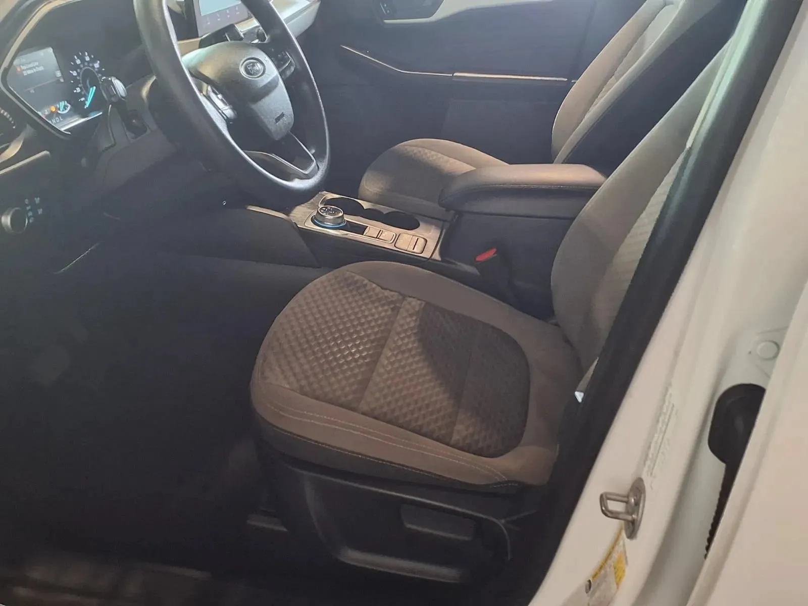Ford Escape photo 17