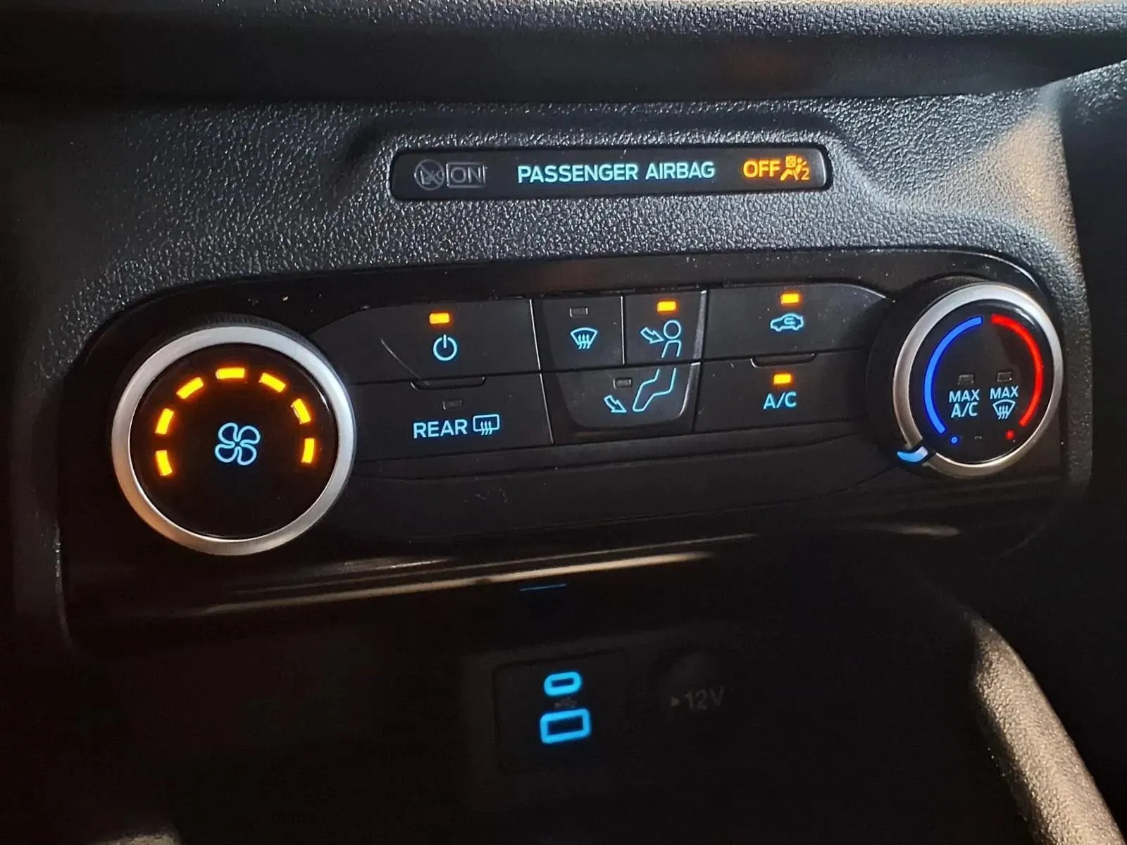 Ford Escape photo 20