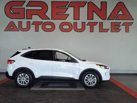 White 2022 Ford Escape SE for sale in Gretna, NE