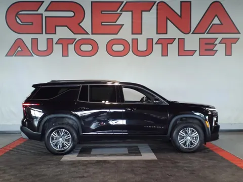 Black 2024 Chevrolet Traverse AWD LT for sale in Gretna, NE