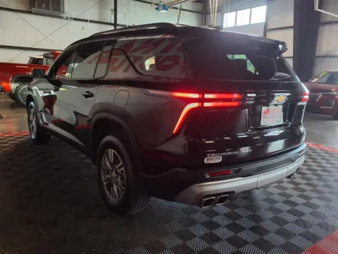 More photos of 2024 Chevrolet Traverse AWD LT at Gretna Auto Outlet, NE