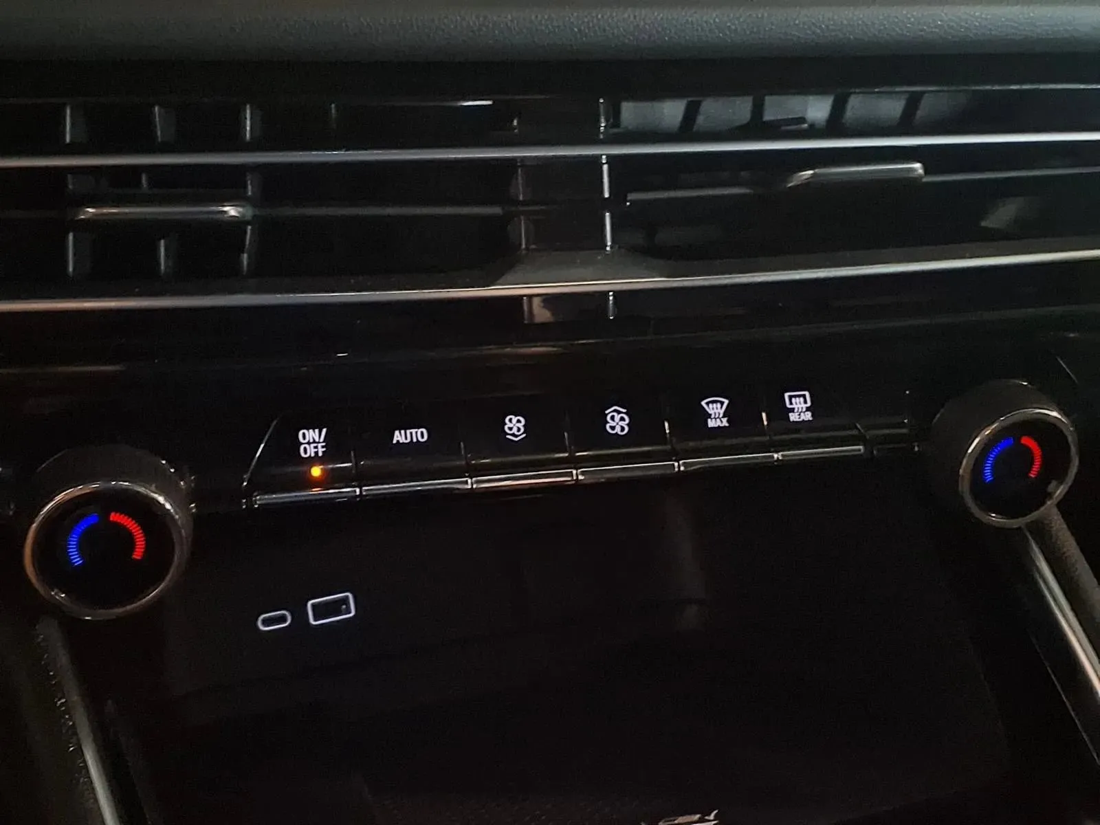 Chevrolet Traverse photo 21