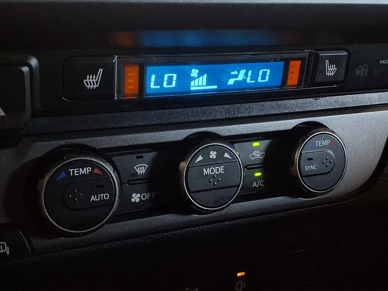 Toyota Tacoma photo 20