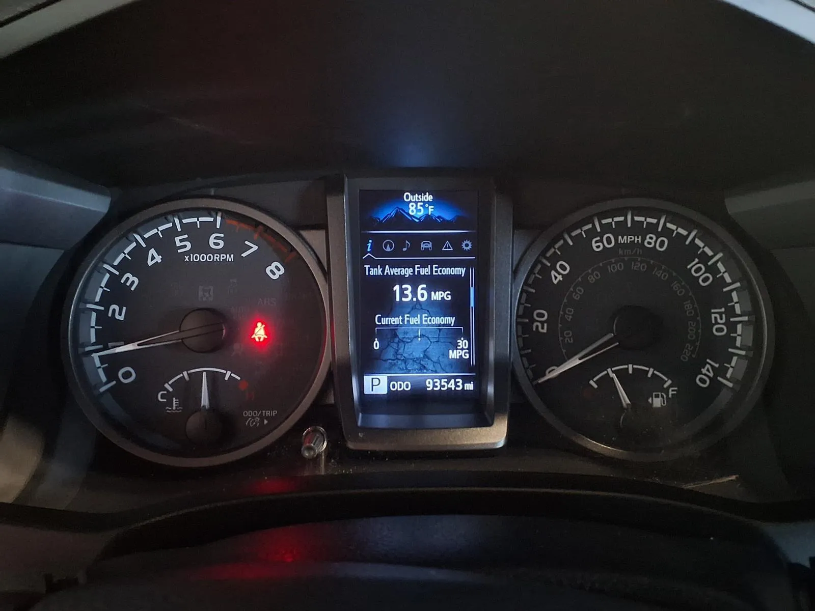 Toyota Tacoma photo 24