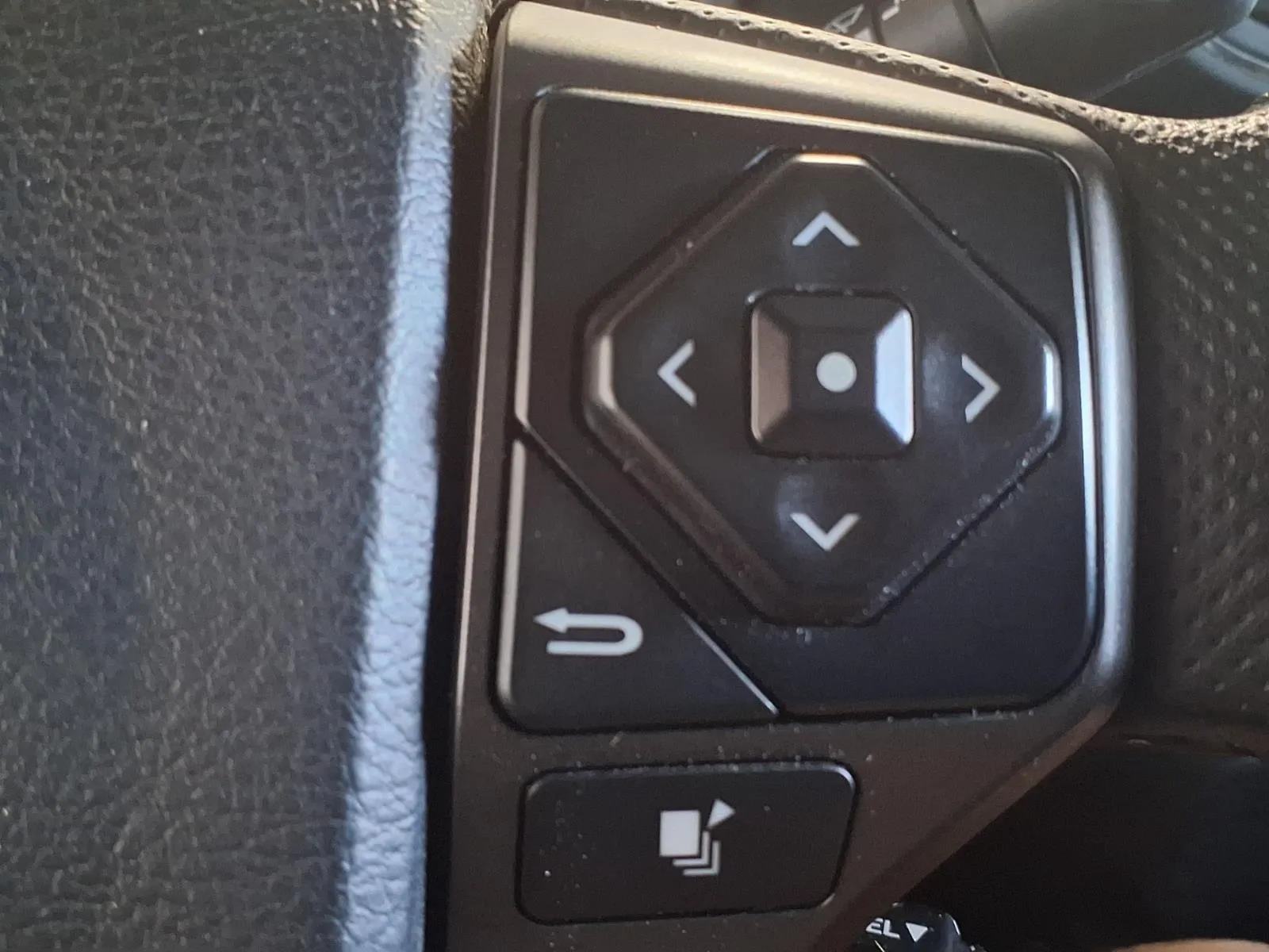 Toyota Tacoma photo 26