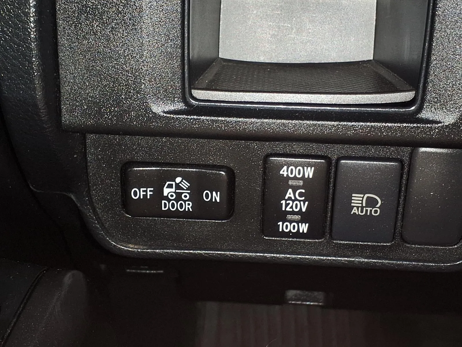 Toyota Tacoma photo 30