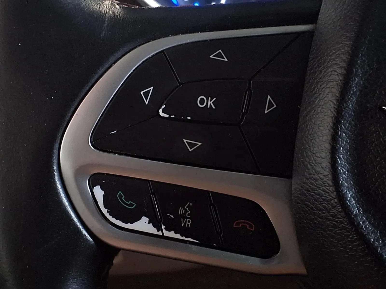 Chrysler Pacifica photo 27