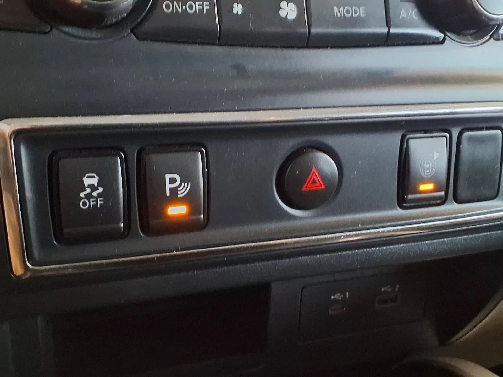 Nissan Titan photo 19