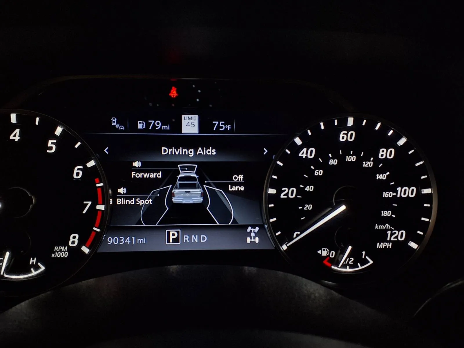 Nissan Titan photo 23
