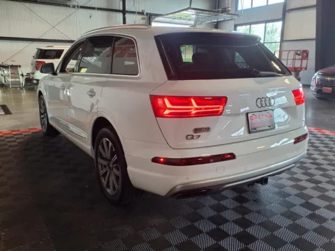 More photos of 2019 Audi Q7 quattro Premium Plus 55 TFSI at Gretna Auto Outlet, NE